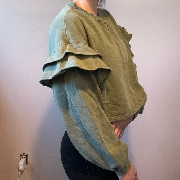 Frilled Sleeve Crop Sweater - Picture 1 of 6
